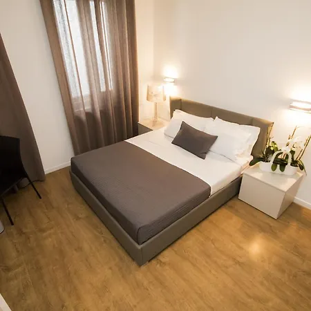 Sissi Aparthotel Trieste