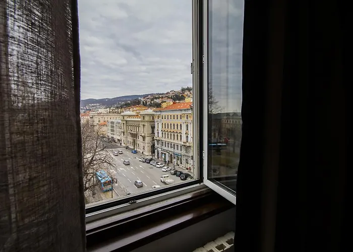 Sissi Aparthotel Trieste